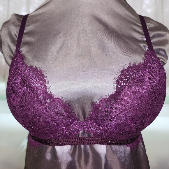 Purple Lace Underwire Plunge Bra With Rhinestone Embellishments - Picture 1 of 12